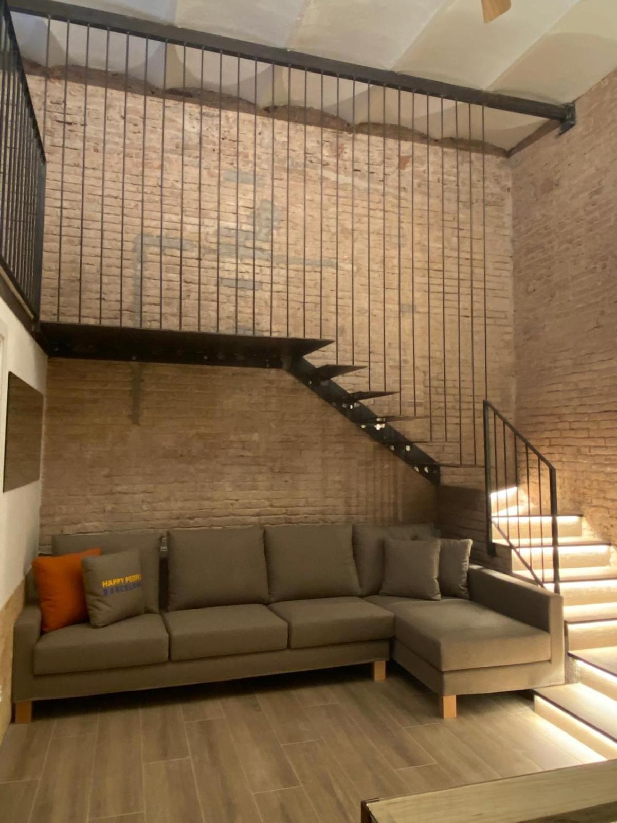 Happy People Sagrada Familia Apartments Barcelona Exterior photo