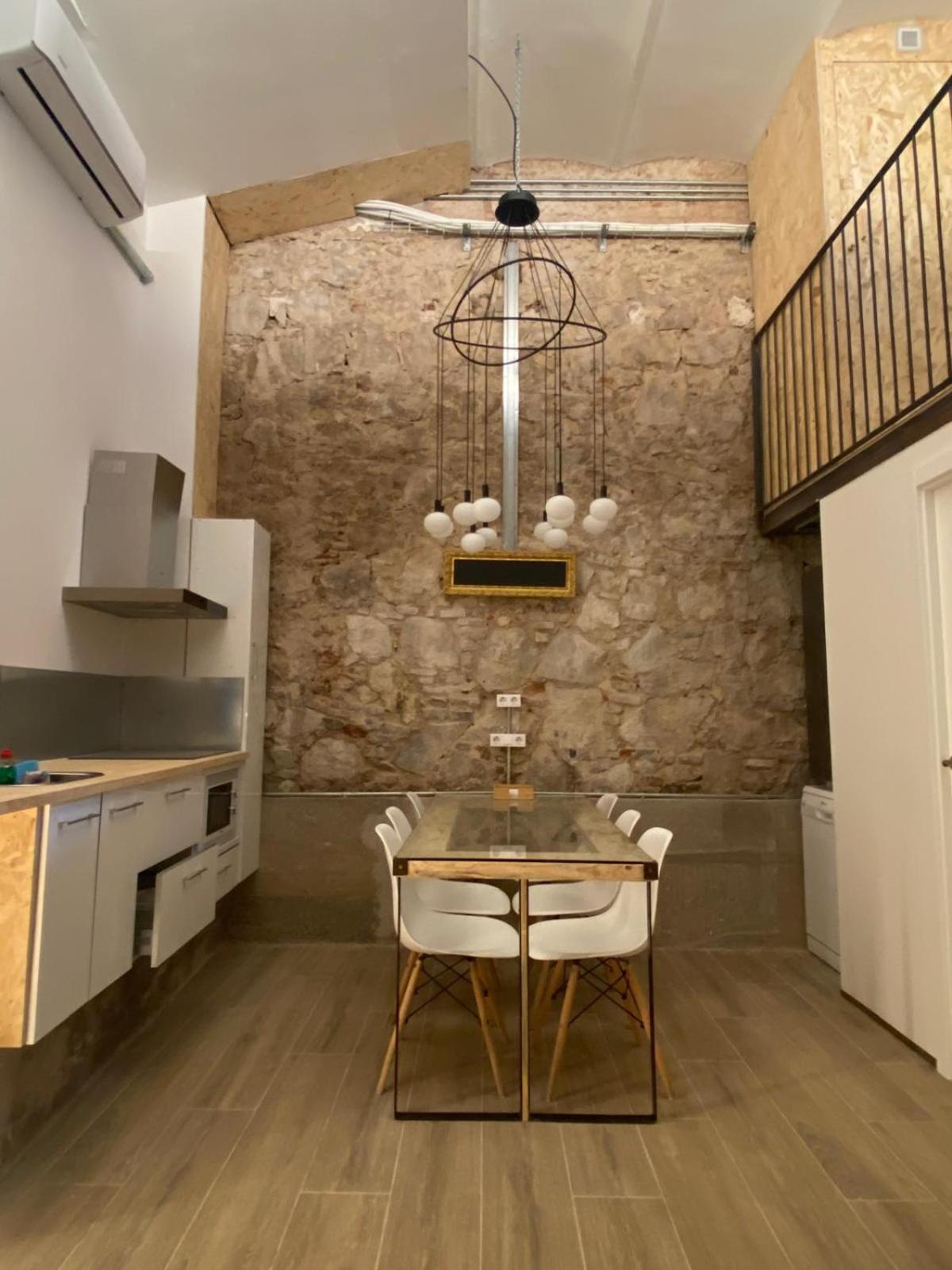 Happy People Sagrada Familia Apartments Barcelona Exterior photo